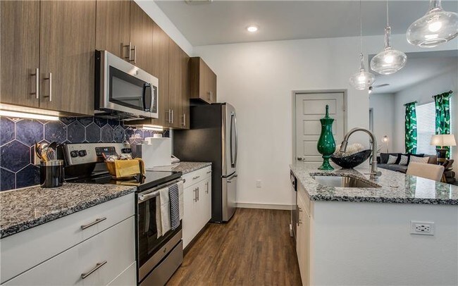 Foto del edificio - 4217 N Garland Ave