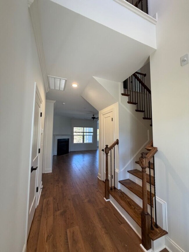 Foto del edificio - Maryville 37803 - 4 bedroom 3.5 bath - cal...