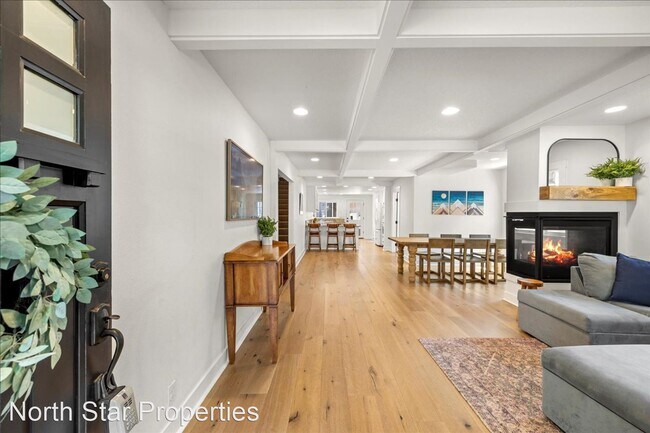 Building Photo - 5 br, 4 bath House - 427 9th Street