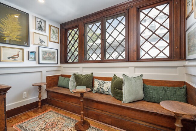 Foto del edificio - 44 Winslow Rd