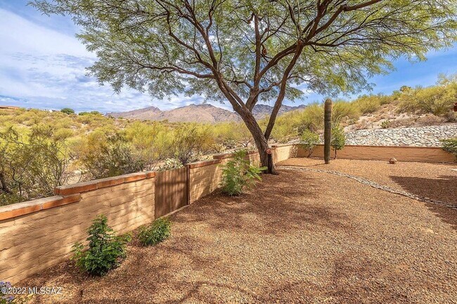 Foto del edificio - Foothills updated Home