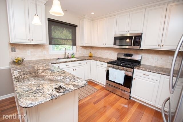 Building Photo - 3 br, 3 bath House - 5563 Wood Valley Dr