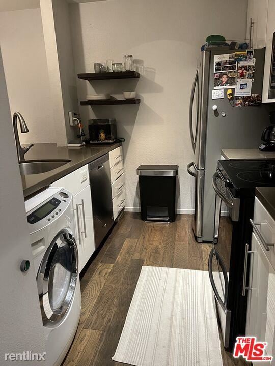 Building Photo - 2 br, 2 bath Condo - 141 S Clark Dr Apt 106