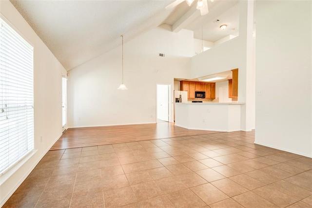 Building Photo - 4500 Shady Hollow Dr