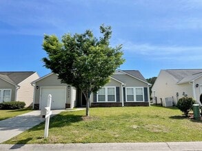 Building Photo - 3038 Regency Oaks Dr