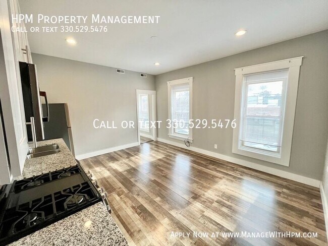 Foto del edificio - 2179 W 11th St