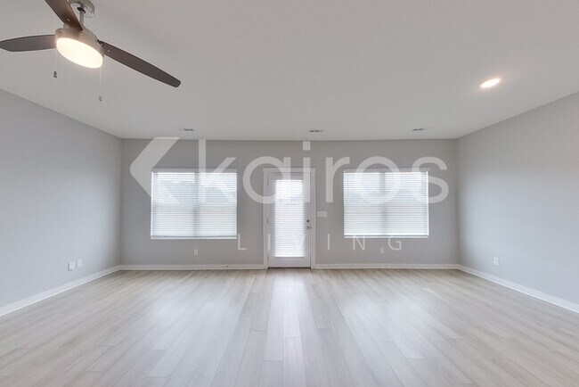 Foto del edificio - 6103 Stonewater Ct