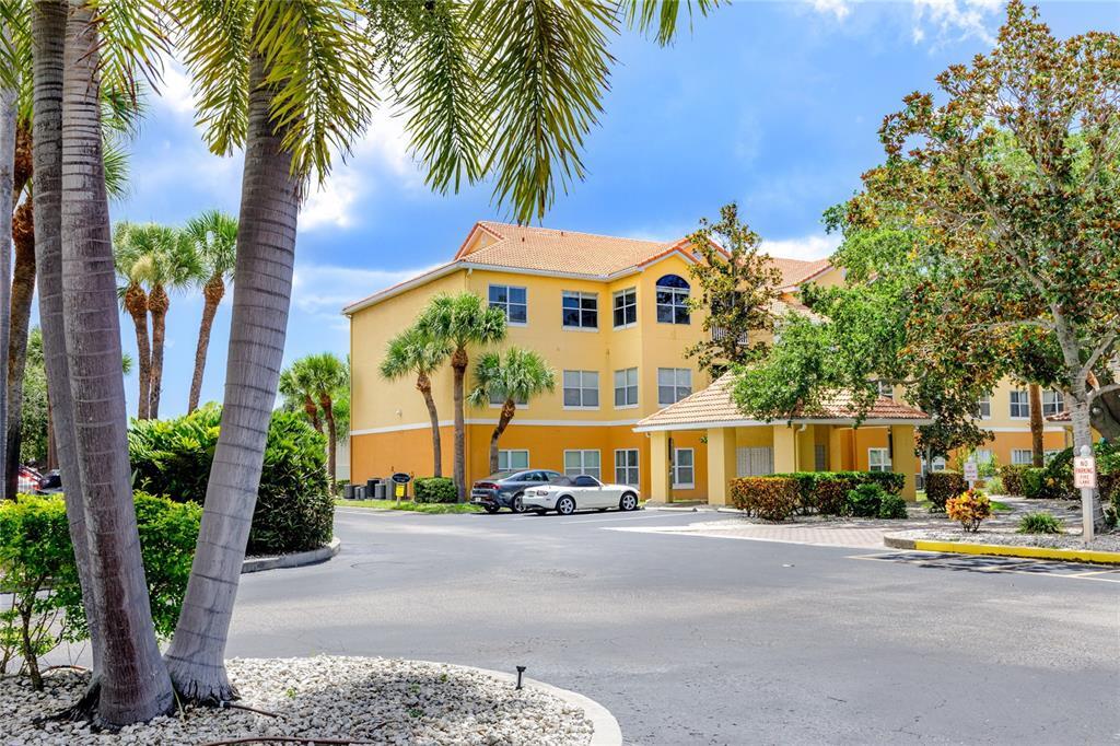 Foto principal - 10764 70th Ave