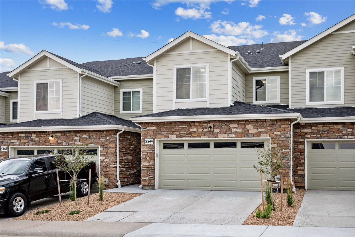 Foto principal - 5344 Canyon View Dr