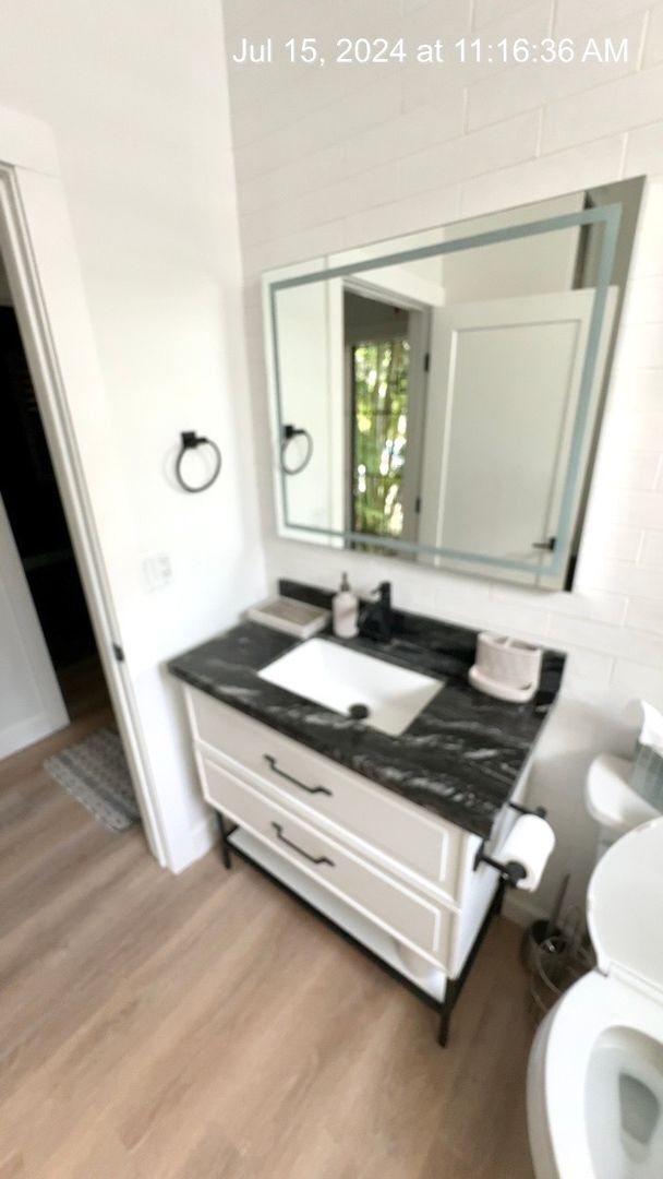 Foto del edificio - Beautifully Remodeled 2 bed 1 bath Pohaila...