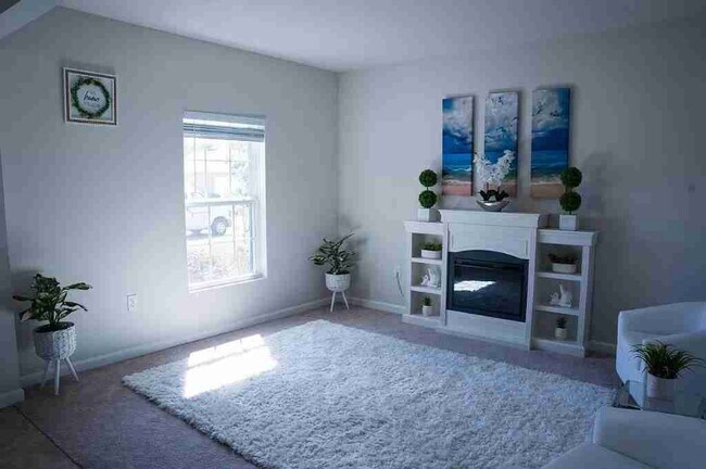 Foto del edificio - 308 Fiddlewood Ct