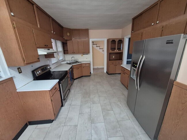 Building Photo - 2843 Ashland Ave