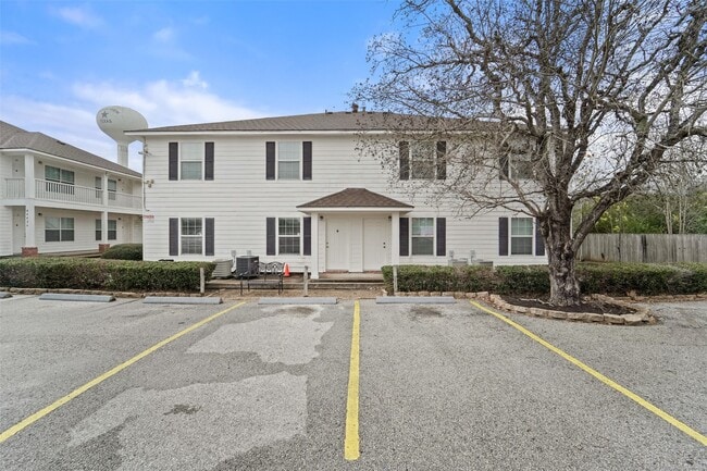 Foto del edificio - 44422 US-290 BUS