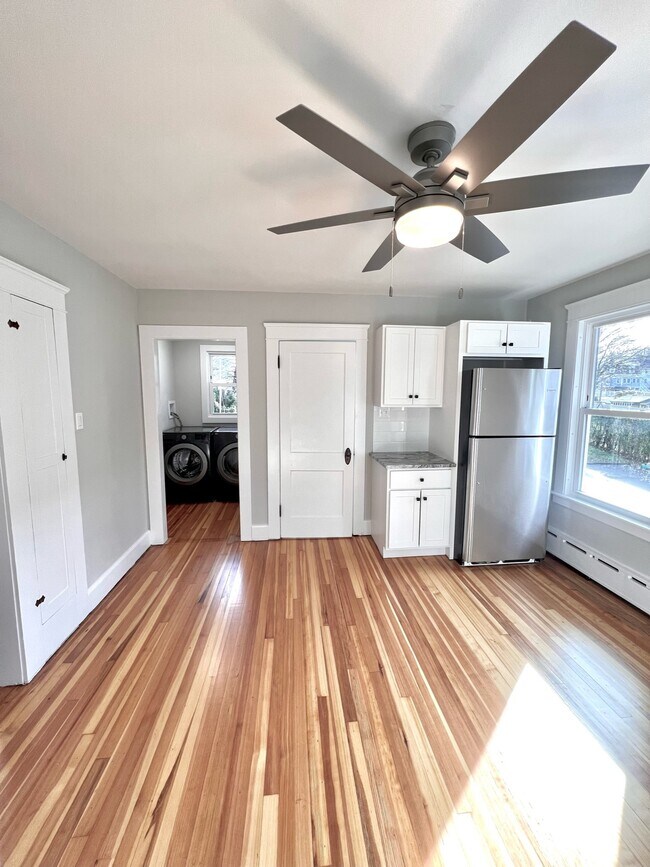 Building Photo - 169 N Orchard St