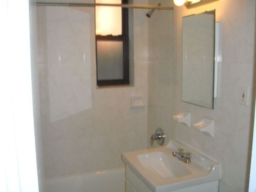 Building Photo - 320 W 55th St