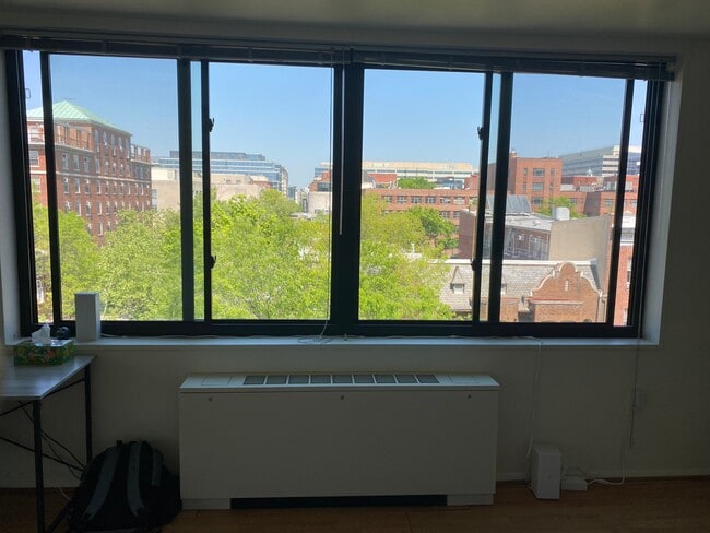 Foto del edificio - 2030 F St NW