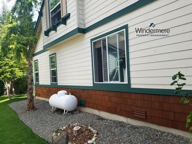 Foto del edificio - AVAILABLE NOW!!  Port Ludlow Gem -