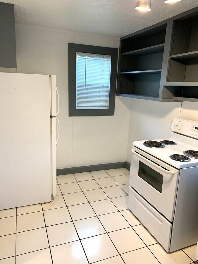 Building Photo - 3551 SE 66th Ave