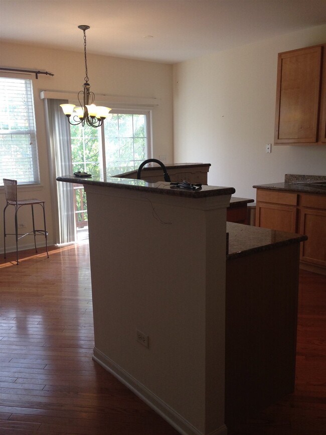 Foto del edificio - 7513 Frontage Road Apt #1, Skokie, IL 6007...