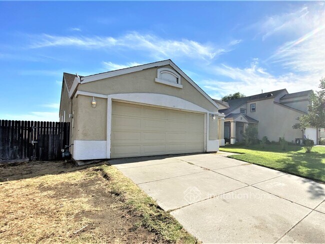 Building Photo - 690 Rubier Way