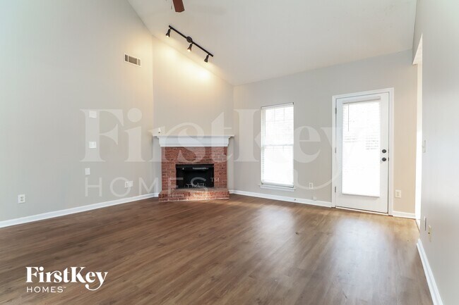 Building Photo - 85 Vinny's Way