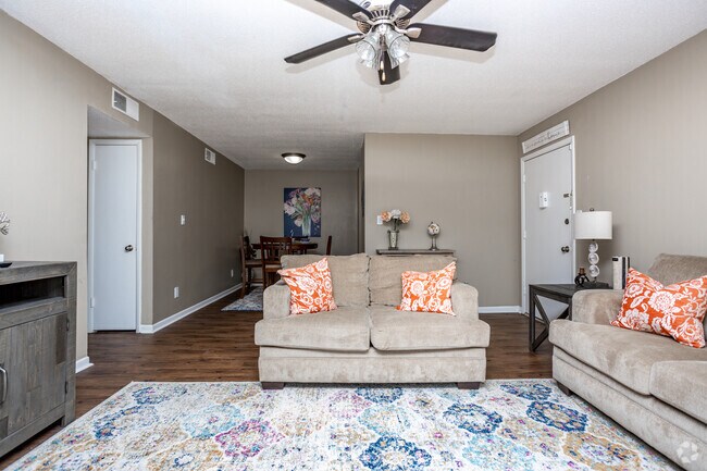2HAB, 1.5BA - 929 ft² - Fieldcrest