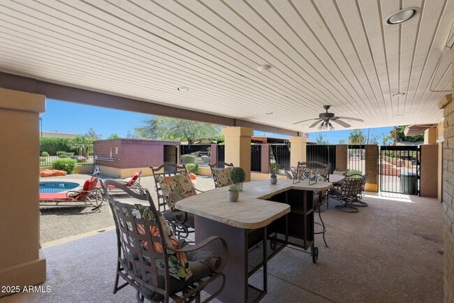 Foto del edificio - 10825 N 85th Pl