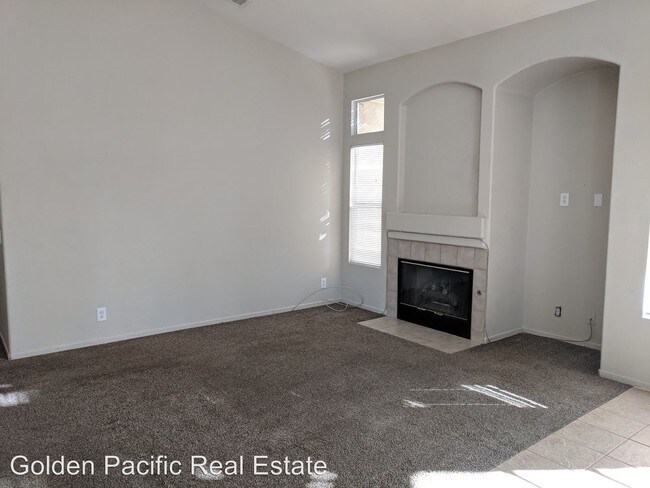 Building Photo - 4 br, 2 bath House - 2132 Krystal Place