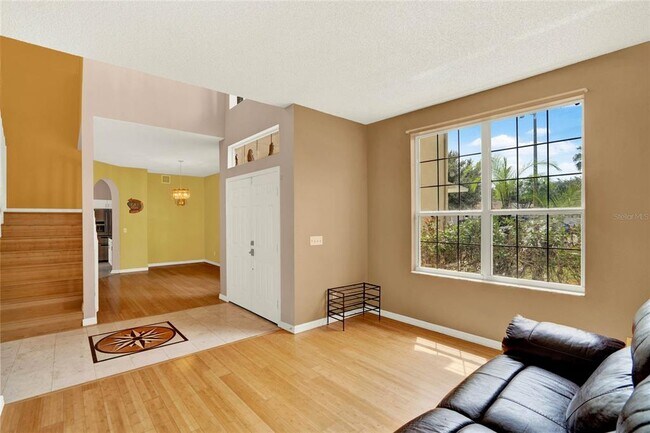 Foto del edificio - 1315 Falconwood Ct