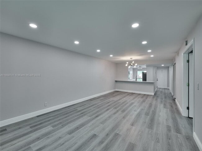 Building Photo - 5380 Cedar Lake Dr