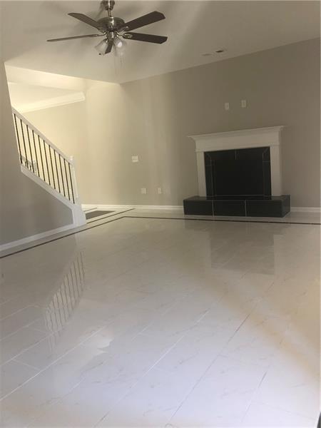 Building Photo - 3230 Arbor Oaks Dr SW