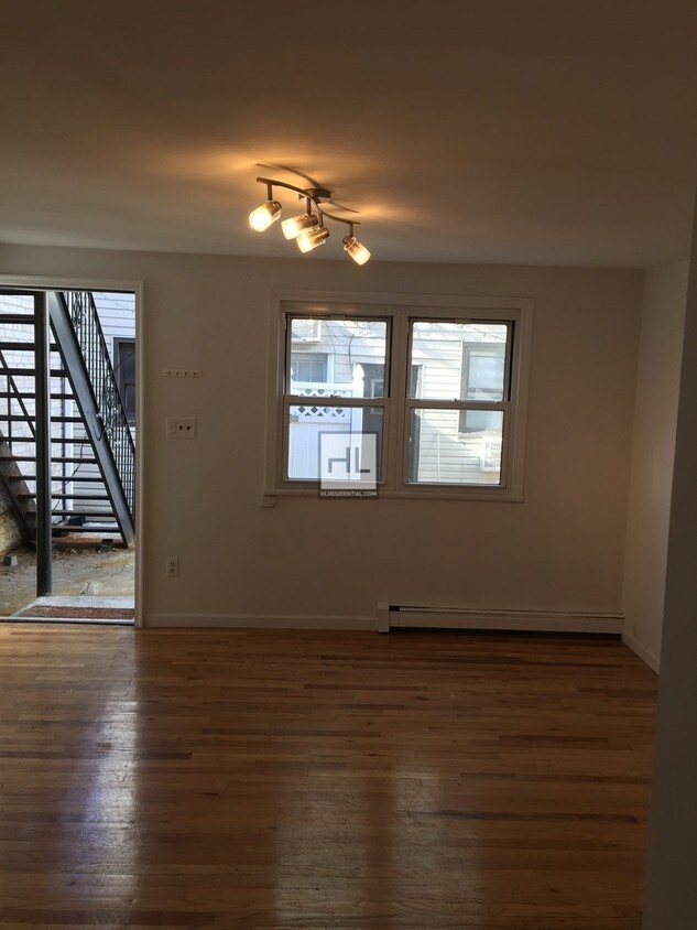 Building Photo - 24 Skillman Ave