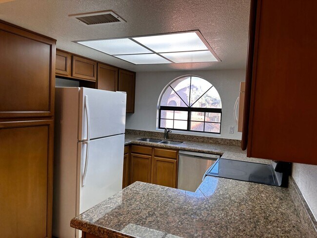 Foto del edificio - 700 E Mesquite Cir
