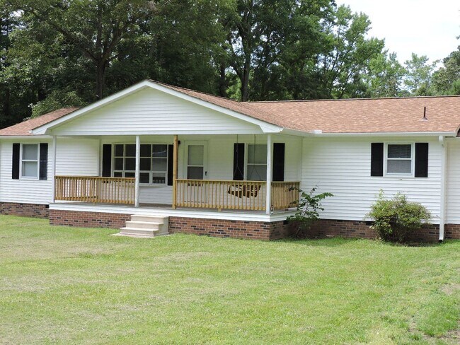 Foto del edificio - 3 br, 2.5 bath House - 60 Marina Rd.