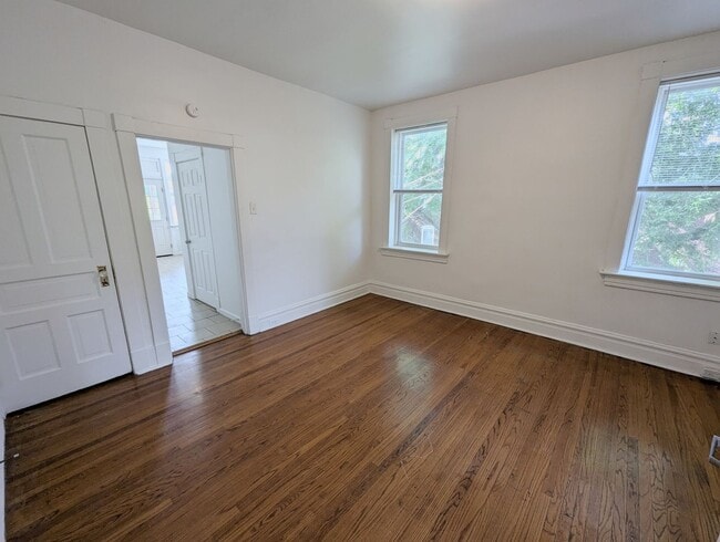 Building Photo - 3020 Texas Ave