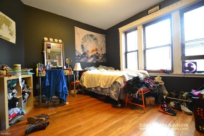 Foto del edificio - 5 br, 2 bath  - 41 Egremont Rd Apt 4O