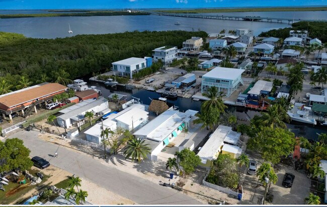 Building Photo - 456 Bahia Honda Rd