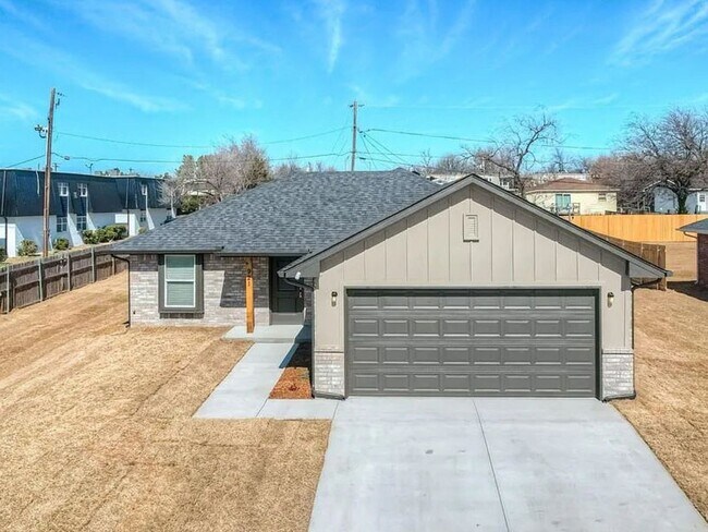 Foto del edificio - Turnkey 3-Bedroom Home in NW OKC – Perfect for Pets!
