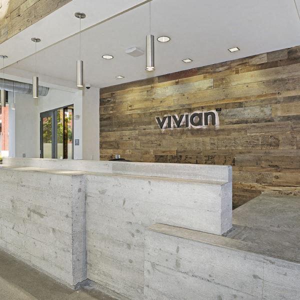 Building Photo - Vivian