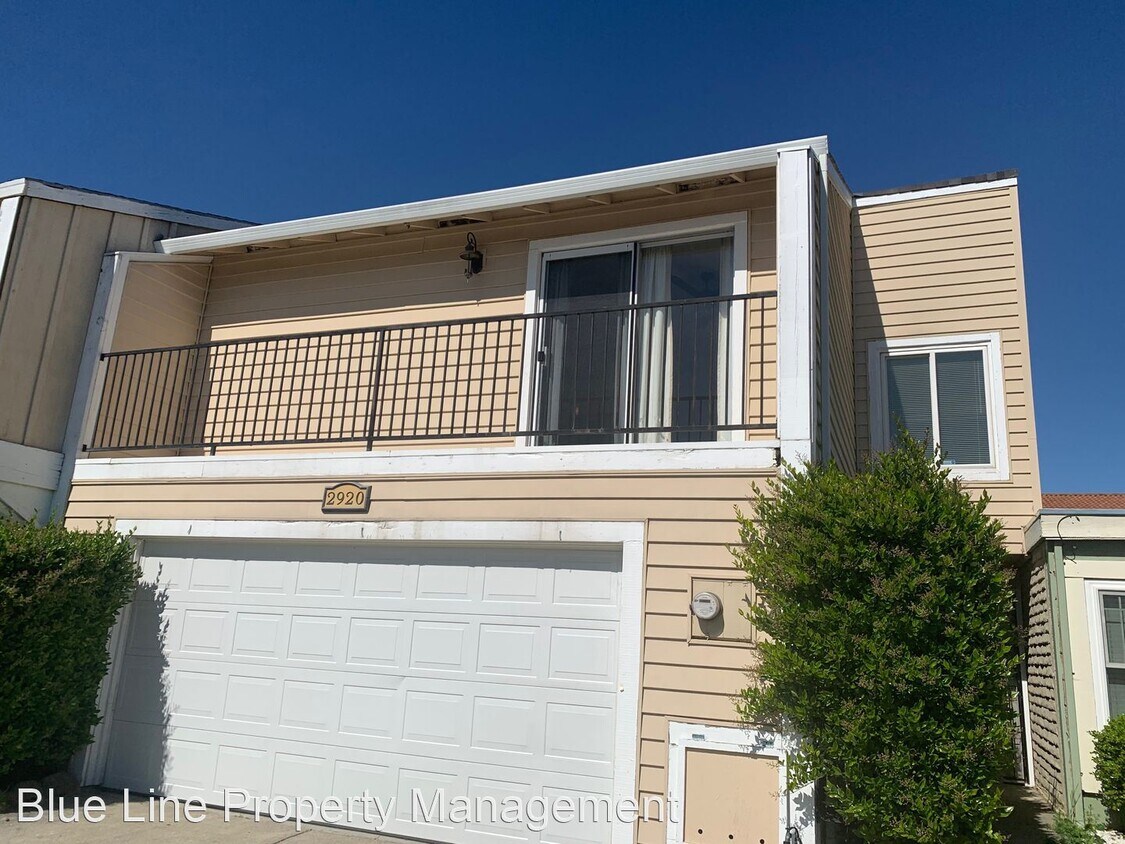 Primary Photo - 3 br, 1.5 bath House - 2920 Pear St