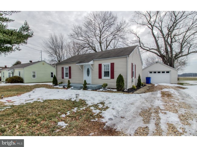 Building Photo - 65 Hilldale Rd