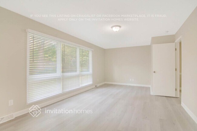 Foto del edificio - 101 Lyme Ct