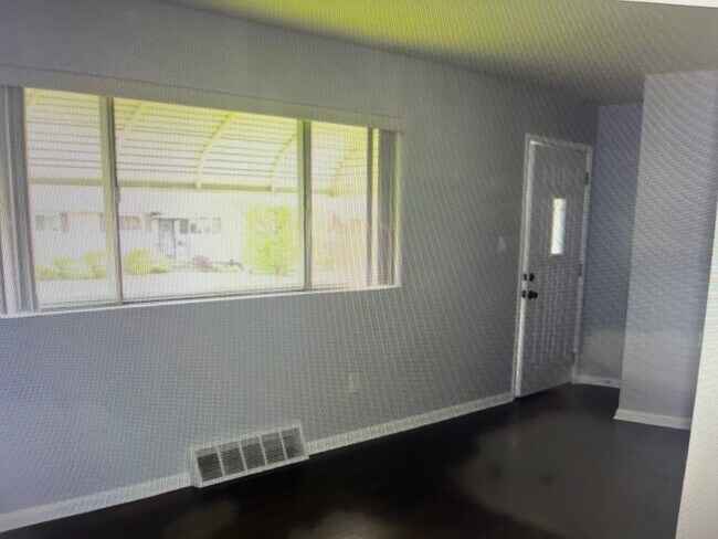 Foto del edificio - 14992 S Gallatin Blvd