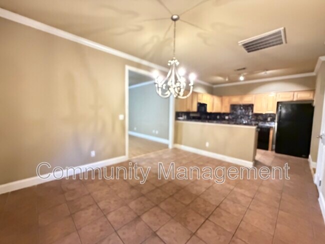 Building Photo - 809 Summer Breeze Dr