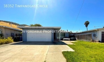 Building Photo - 38352 Timpanogas Cir