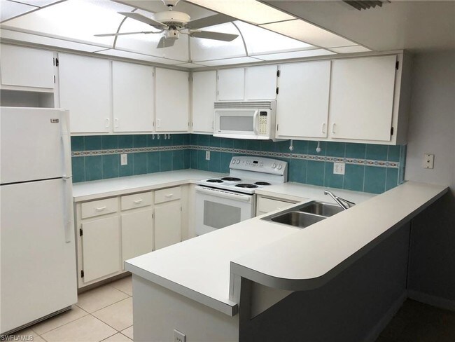 Foto del edificio - 12965 Elm Creek Ct