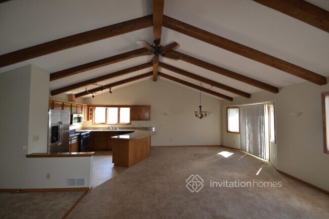 Foto del edificio - 15765 Garden View Dr