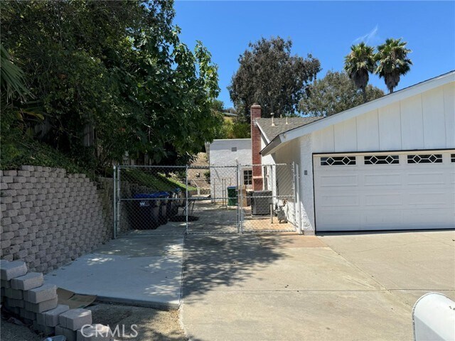 Building Photo - 24451 Quintana Dr