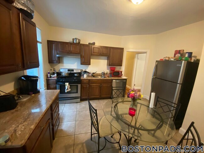 Foto del edificio - 1085 Dorchester Ave