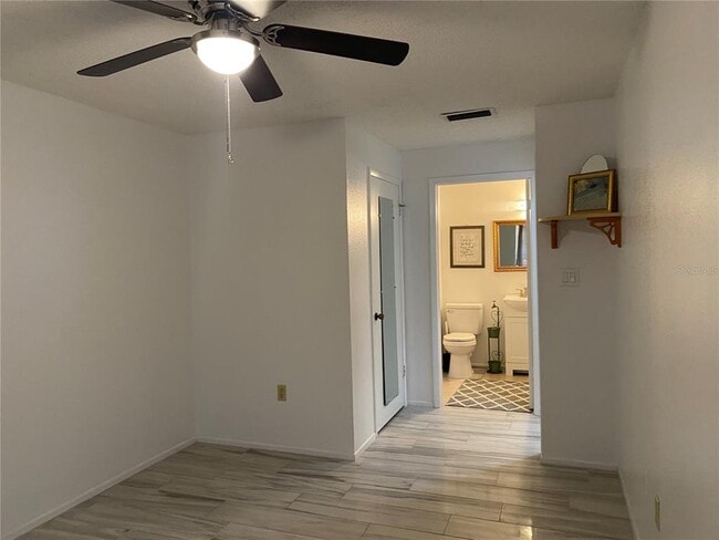 Foto del edificio - 4377 Tahitian Gardens Cir